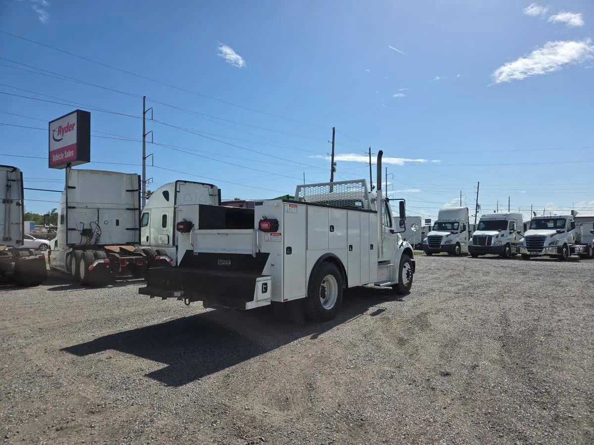 2020 Freightliner M2 106 in St. Rose, LA — photo 4