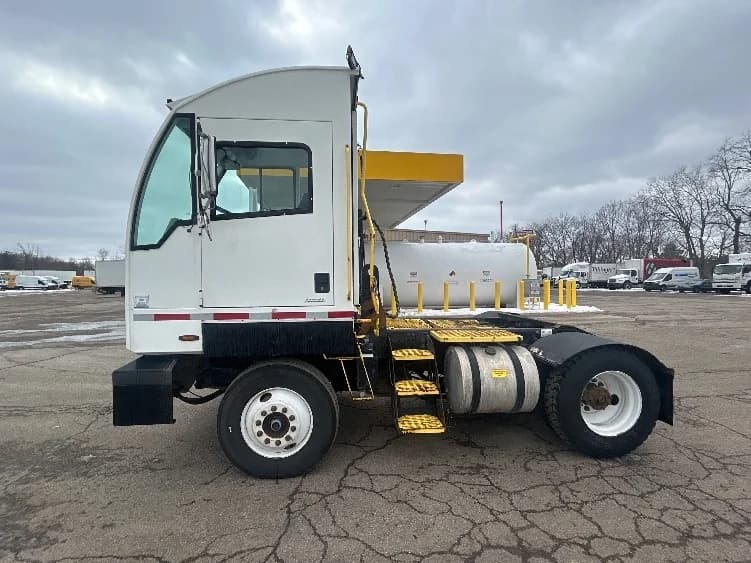 2023 Autocar in Cadillac, MI — photo 4