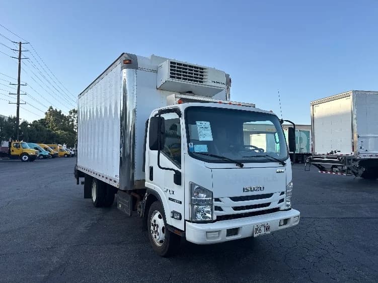 2019 Isuzu NRR in La Mirada, CA