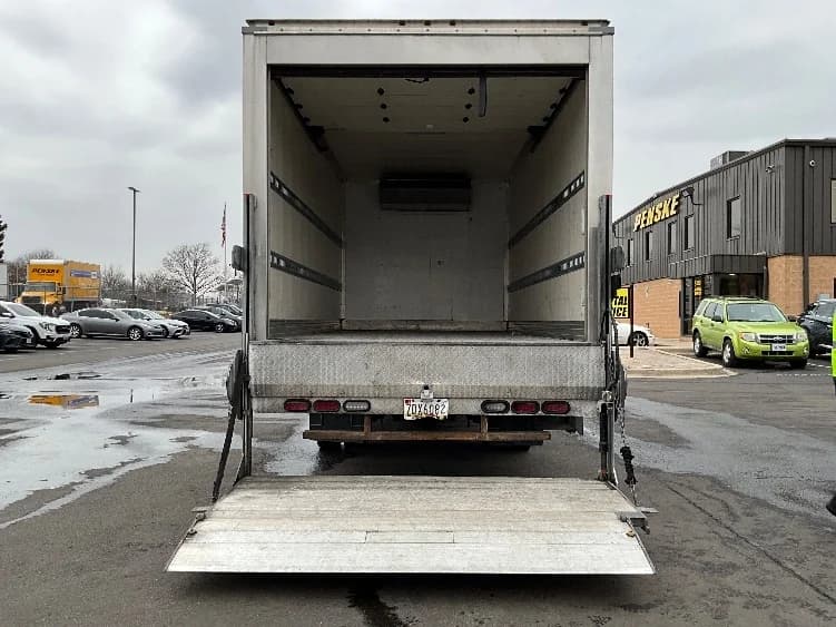 2020 Hino in Capitol Heights, MD — photo 8