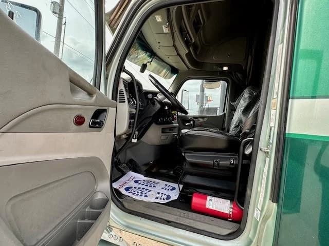 2020 Peterbilt 579 in Tulsa, OK — photo 11