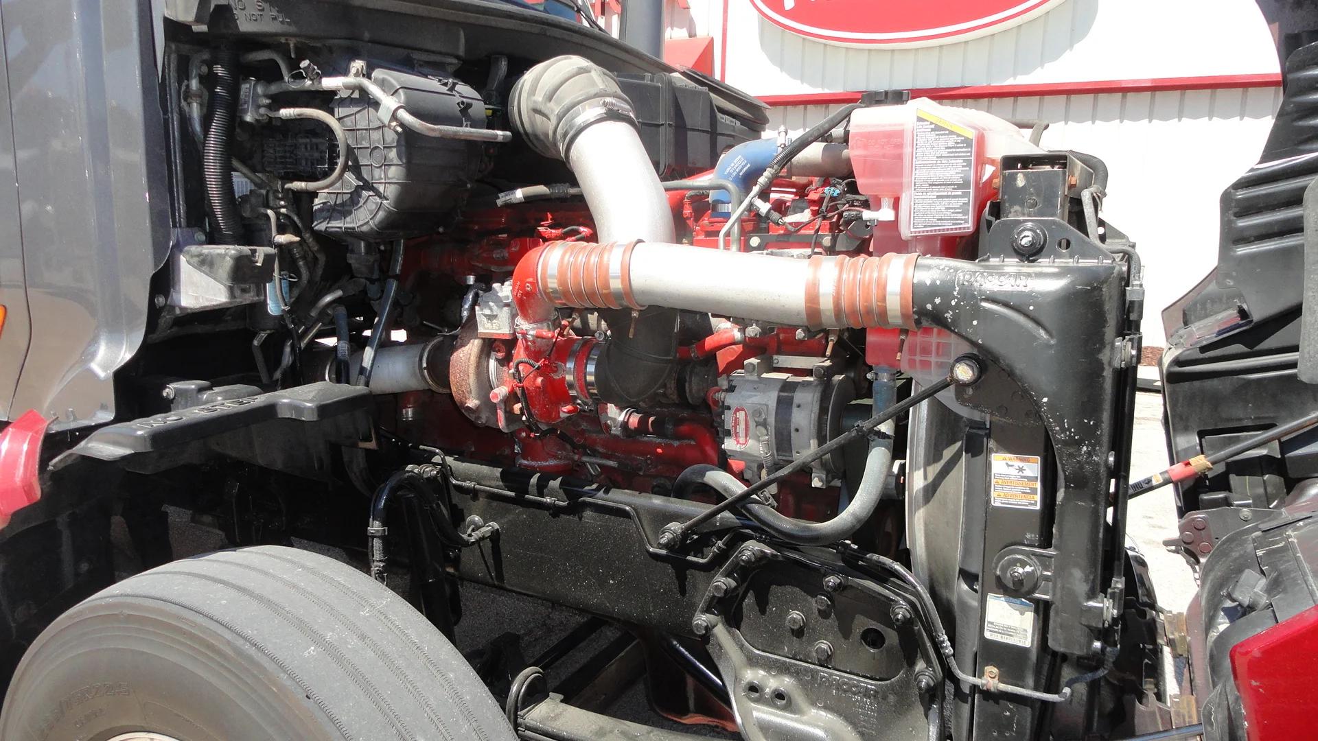 2021 Peterbilt 579 in O'Fallon, MO — photo 11