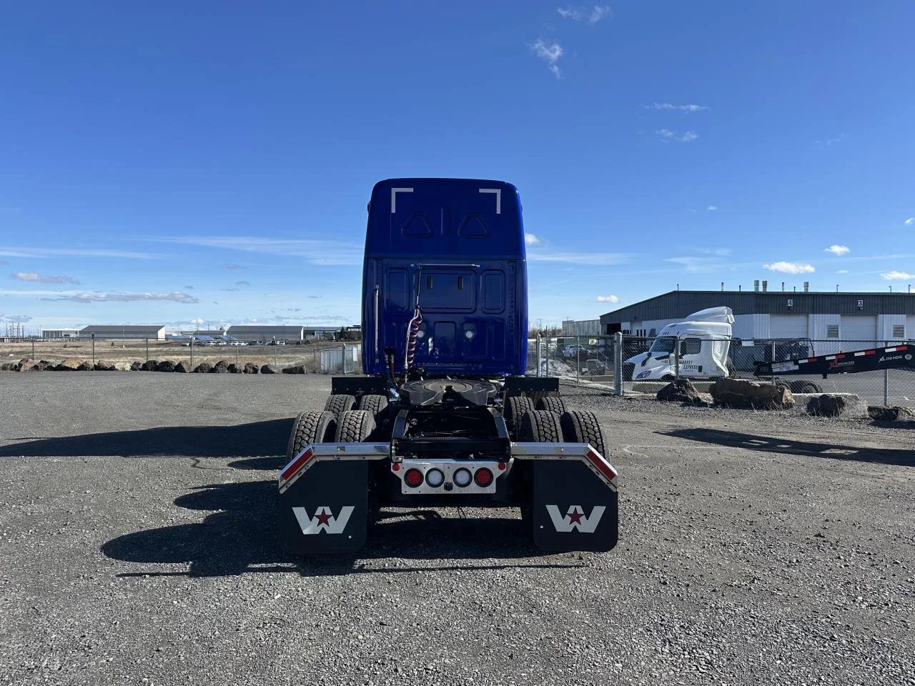 2025 Western Star 49X in Ridgefield, WA — photo 4