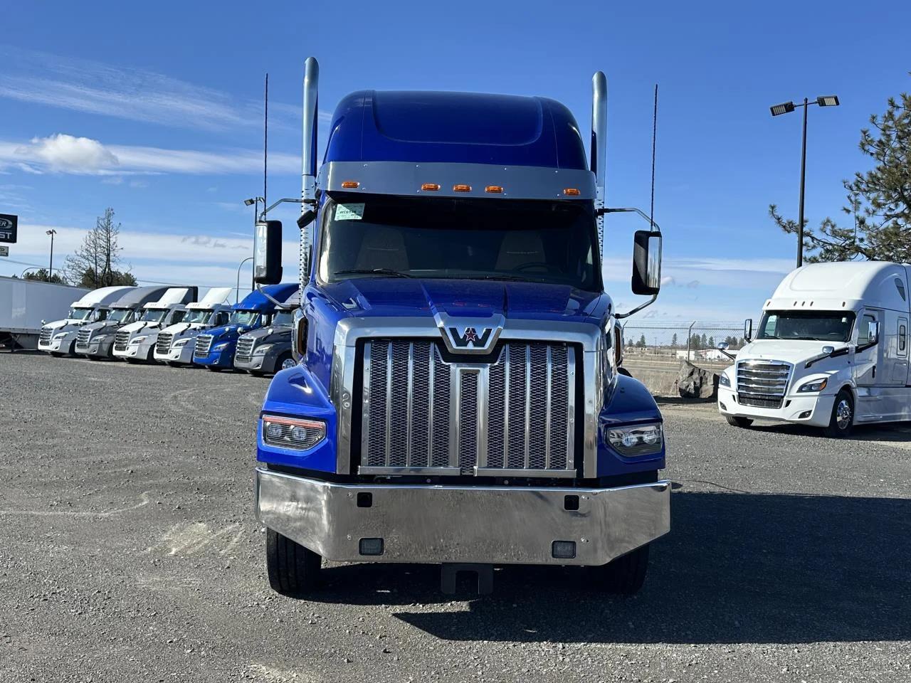 2025 Western Star 49X in Ridgefield, WA — photo 8