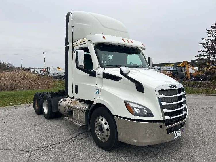 2021 Freightliner Cascadia in Rochester, NY