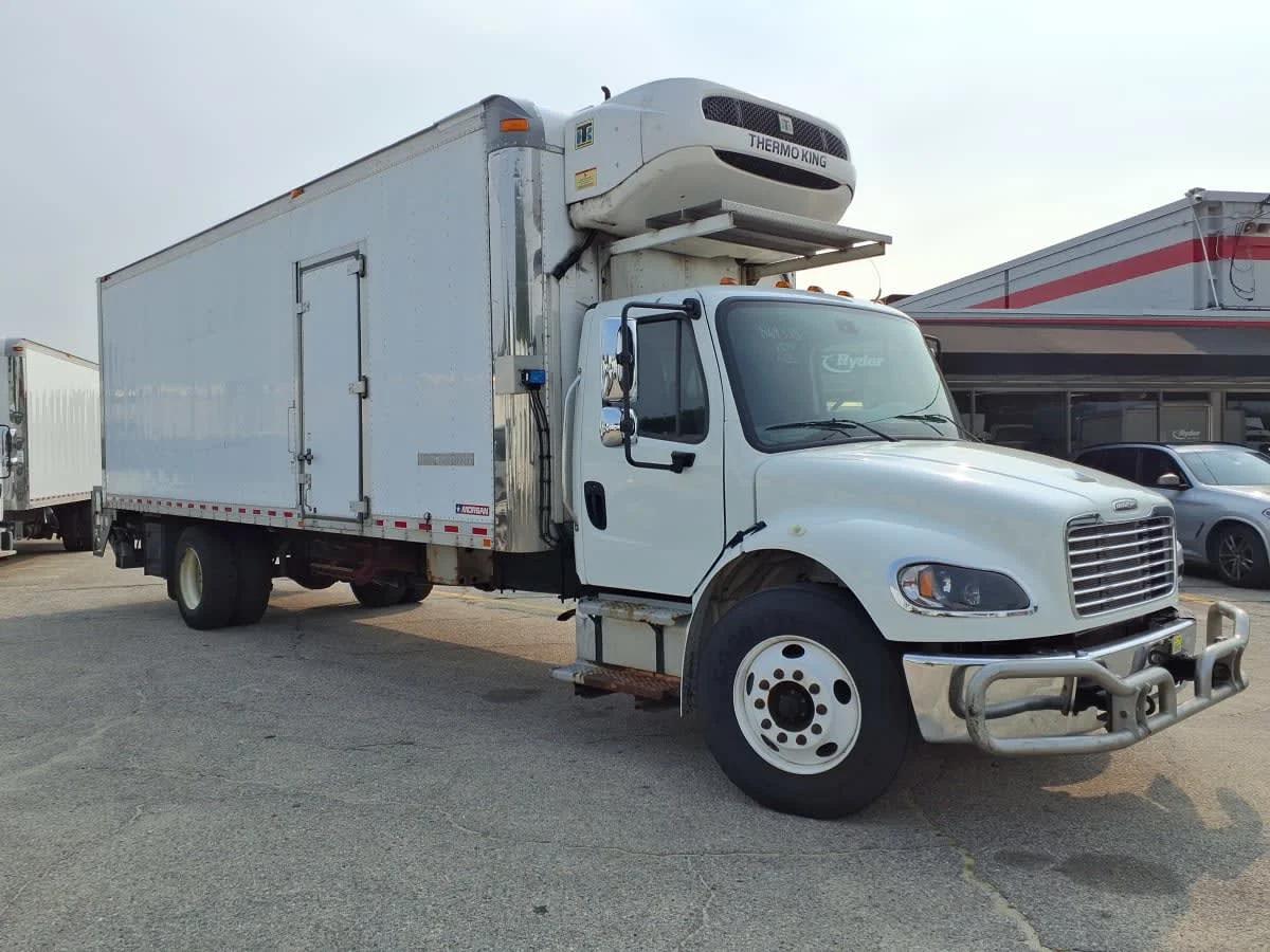 2019 Freightliner M2 106 in Warwick, RI — photo 3