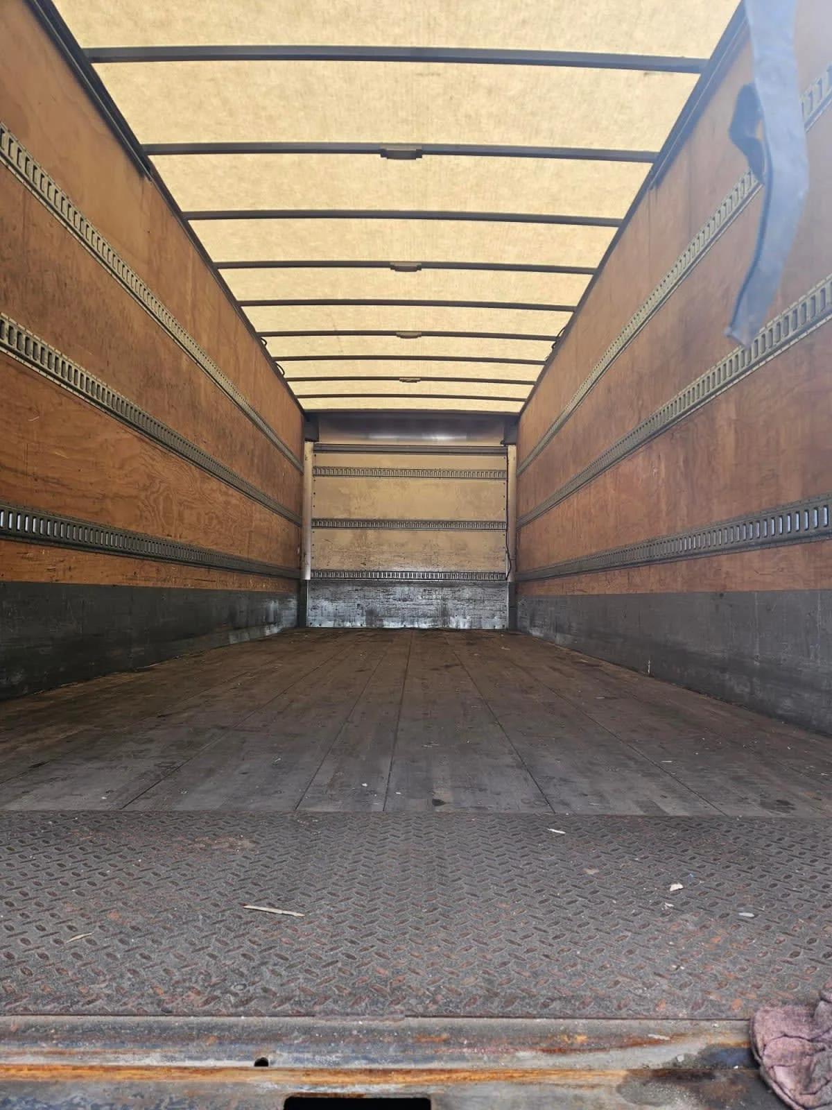 2020 Freightliner M2 106 in Springfield, MA — photo 6