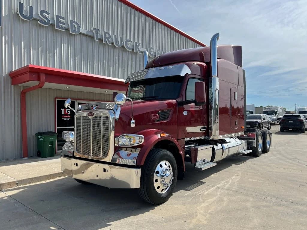 2022 Peterbilt 567