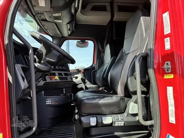 2021 Freightliner Cascadia in Jerome, ID — photo 31