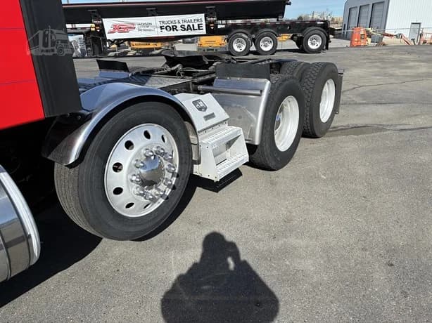 2021 Freightliner Cascadia in Jerome, ID — photo 14