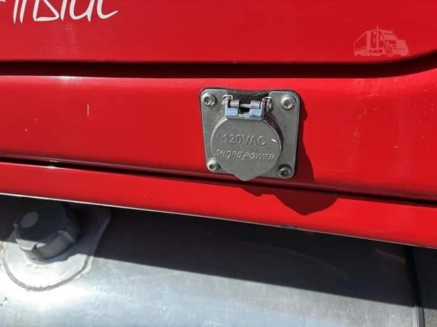 2021 Freightliner Cascadia in Jerome, ID — photo 13