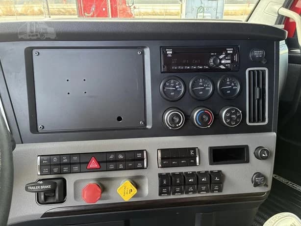 2021 Freightliner Cascadia in Jerome, ID — photo 36
