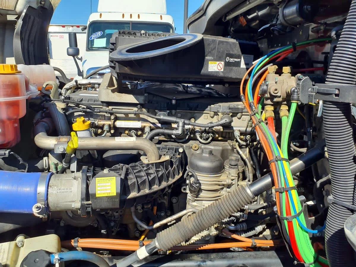 2019 Freightliner Cascadia in Atlanta, GA — photo 8