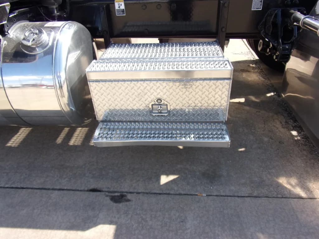 2019 Peterbilt 389 in Fort Smith, AR — photo 13