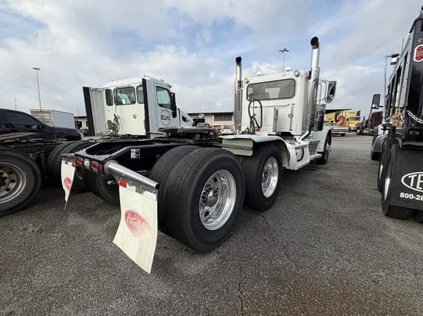 2020 Peterbilt 389 in GA — photo 3