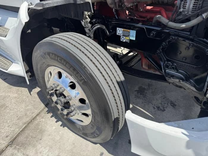2022 Peterbilt 579 in El Paso, TX — photo 17