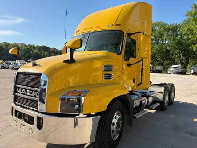 2019 Mack Anthem in Greensboro, NC