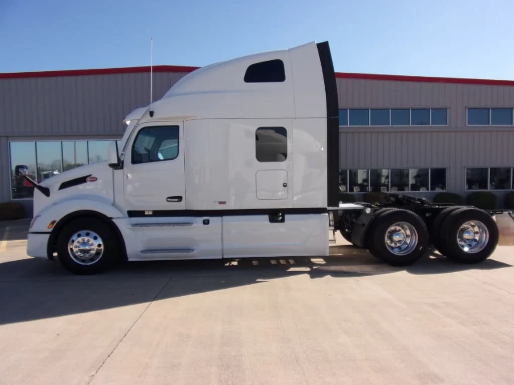 2024 Peterbilt 579 in Fort Smith, AR — photo 10