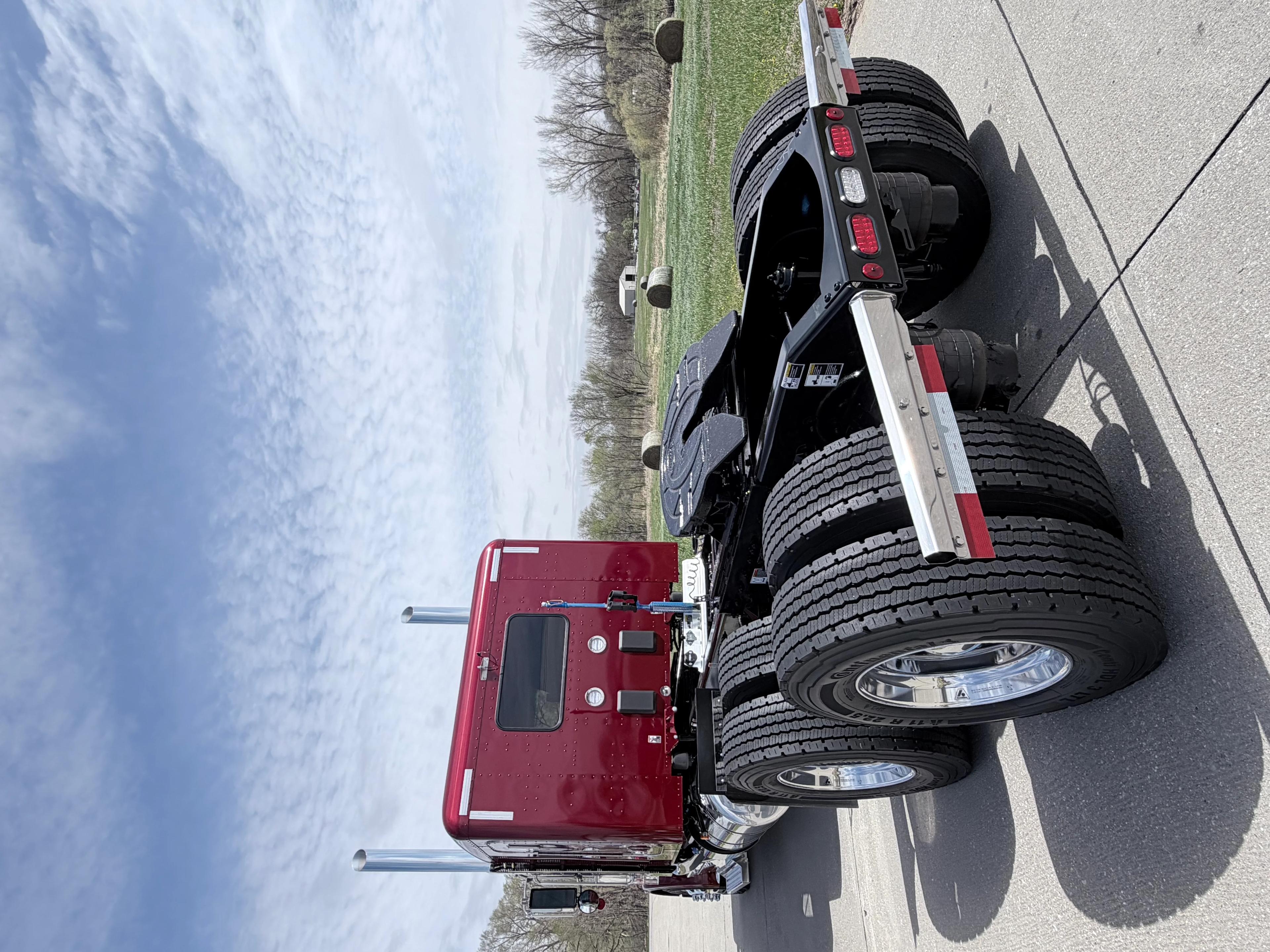 2027 Peterbilt 589 in NORFOLK, NE — photo 4