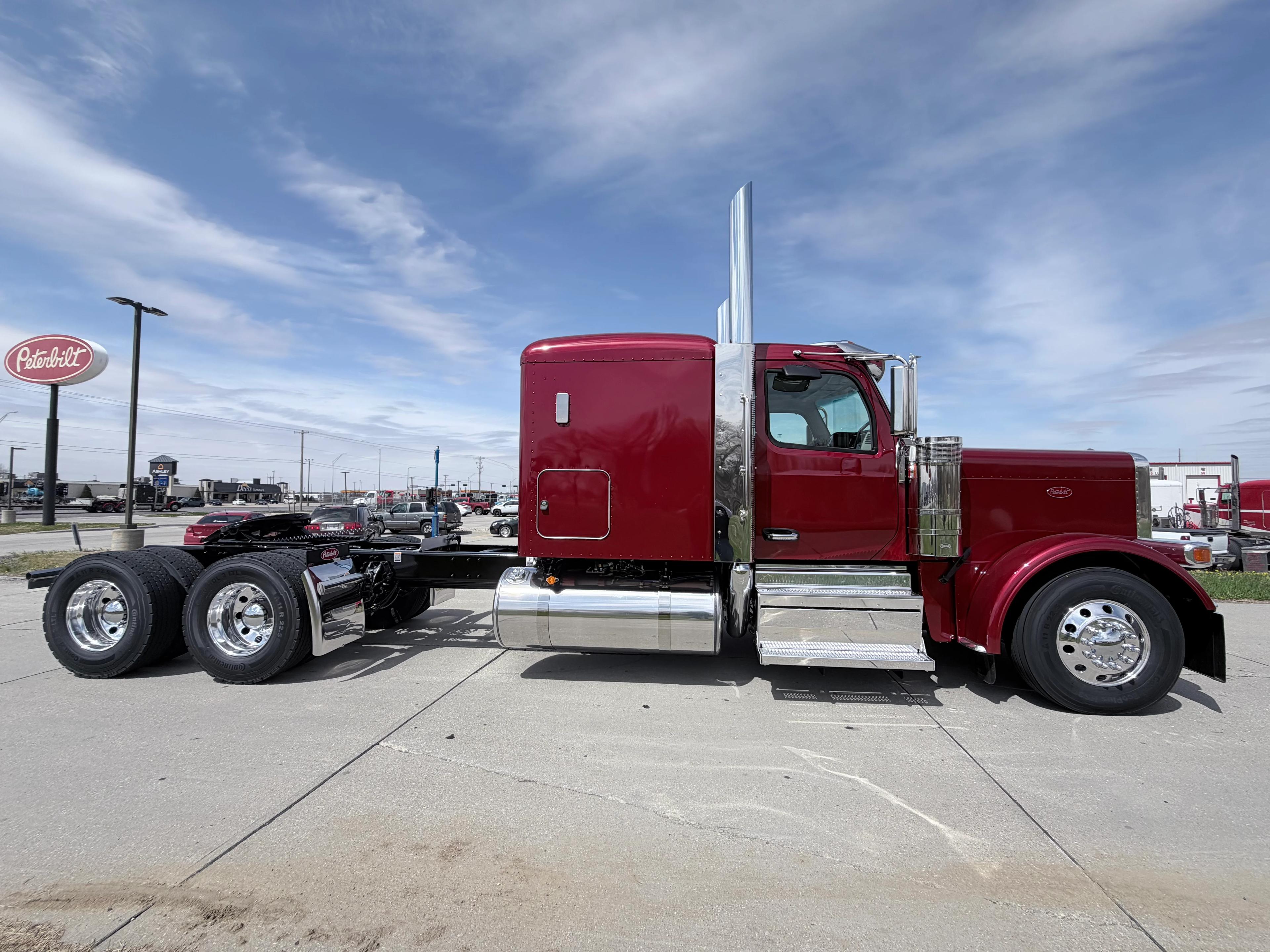 2027 Peterbilt 589 in NORFOLK, NE — photo 6
