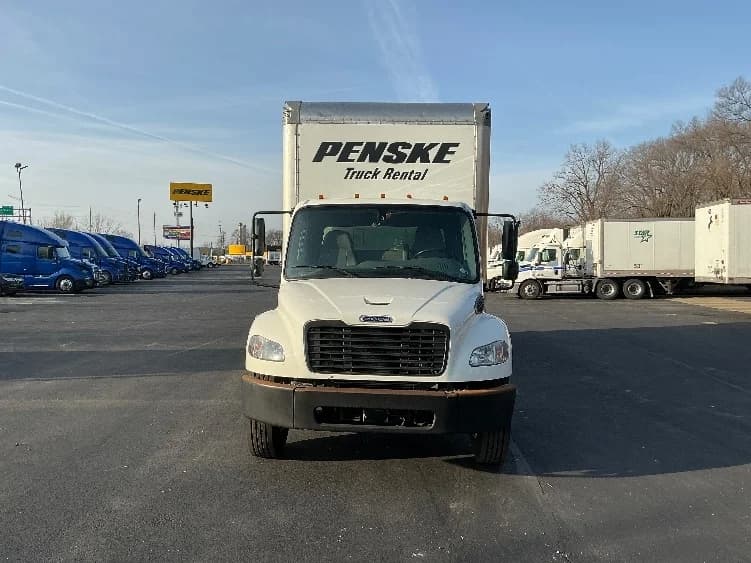 2022 Freightliner M2 106 in Indianapolis, IN — photo 2