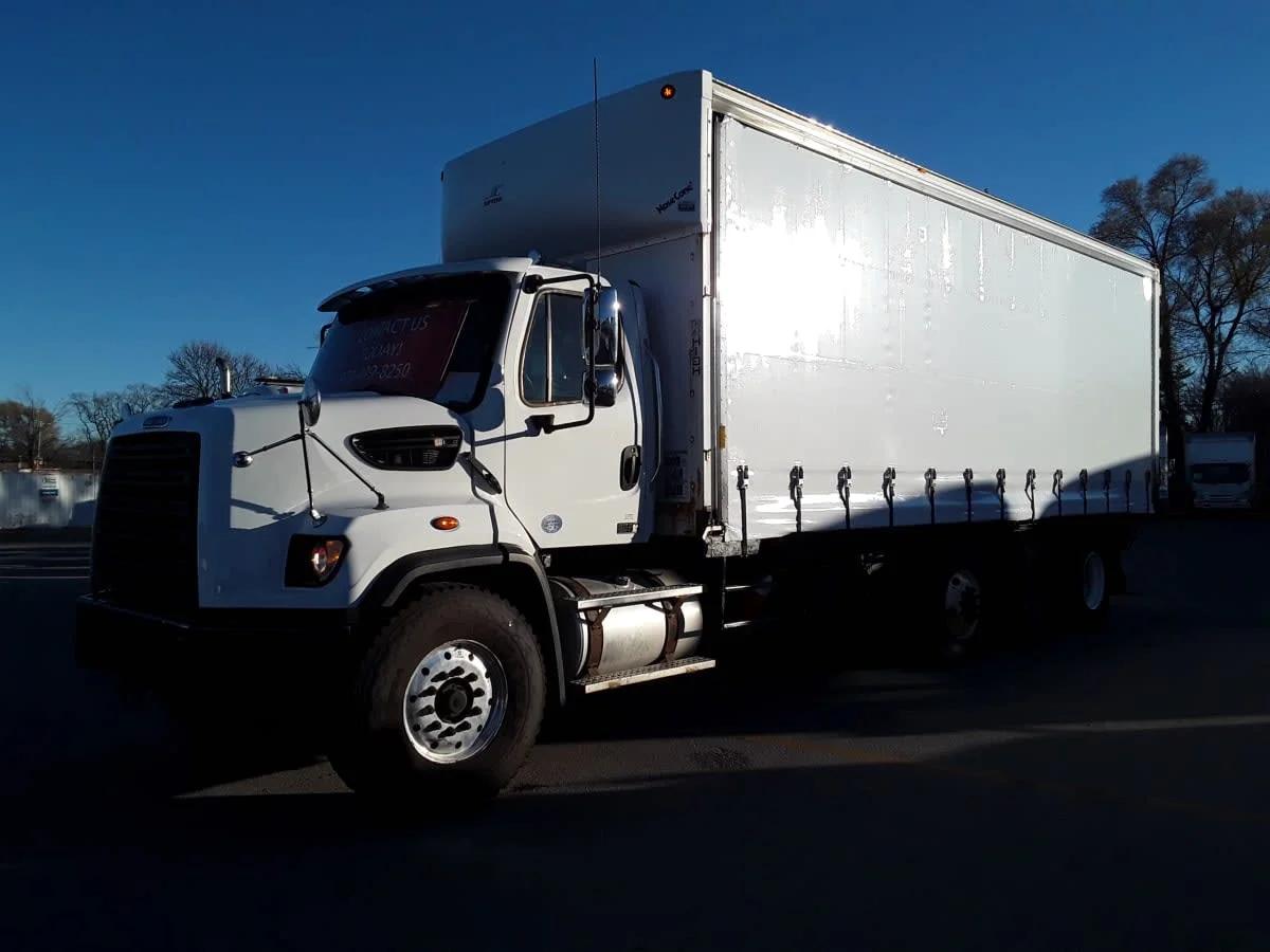2016 Freightliner 108SD in Salisbury, MA — photo 2
