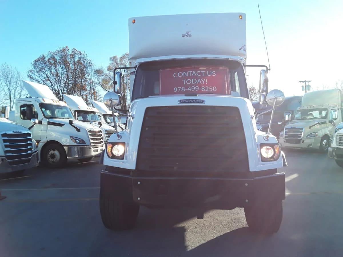 2016 Freightliner 108SD