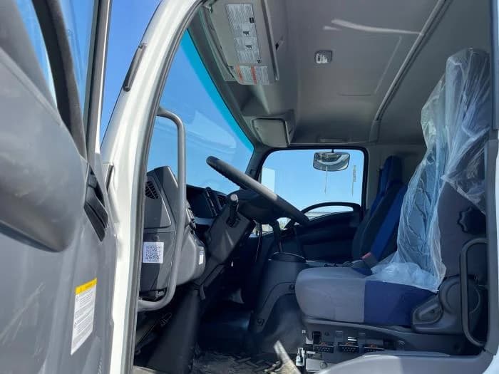 2025 Isuzu FTR in Orlando, FL — photo 11