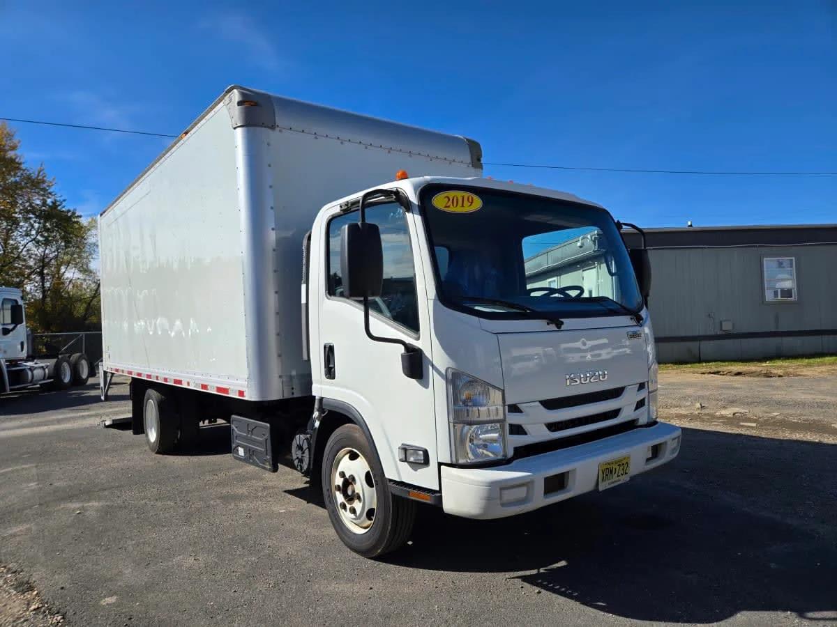 2019 Isuzu NQR in Bensalem, PA — photo 3