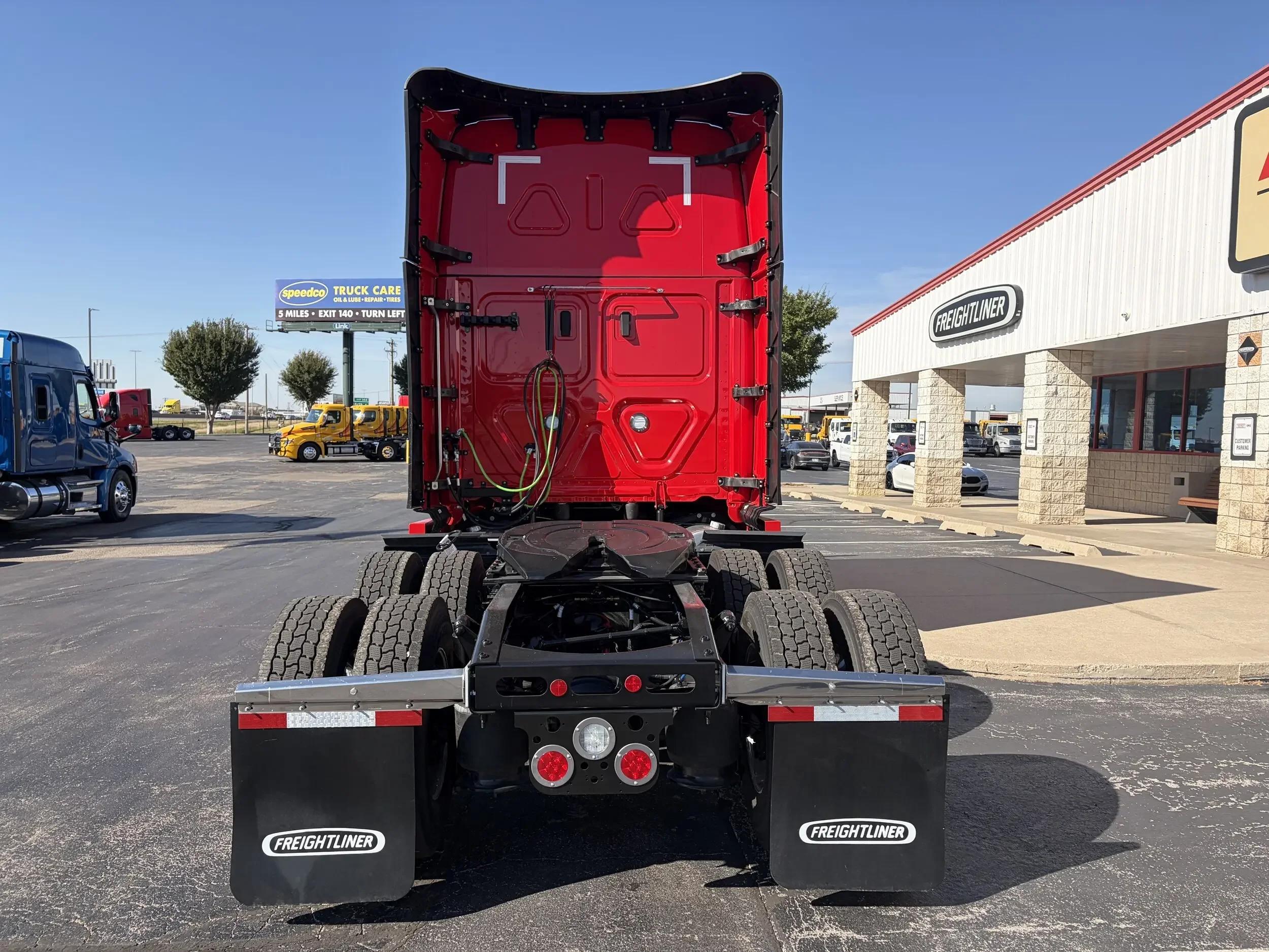 2026 Freightliner Cascadia in Oklahoma City, OK — photo 5