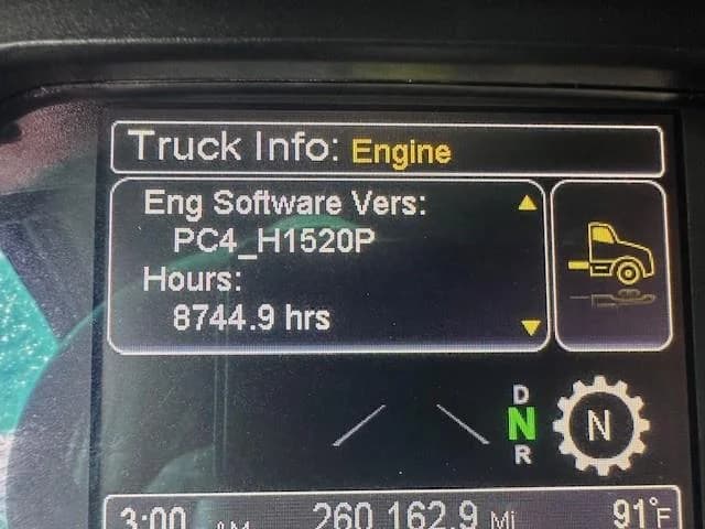 2021 Peterbilt 579 in Fontana, CA — photo 9