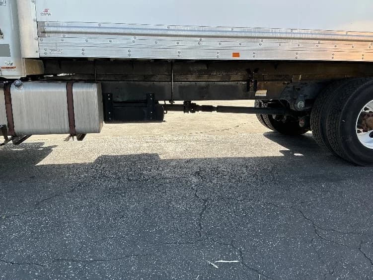 2019 Hino 268 in Torrance, CA — photo 5