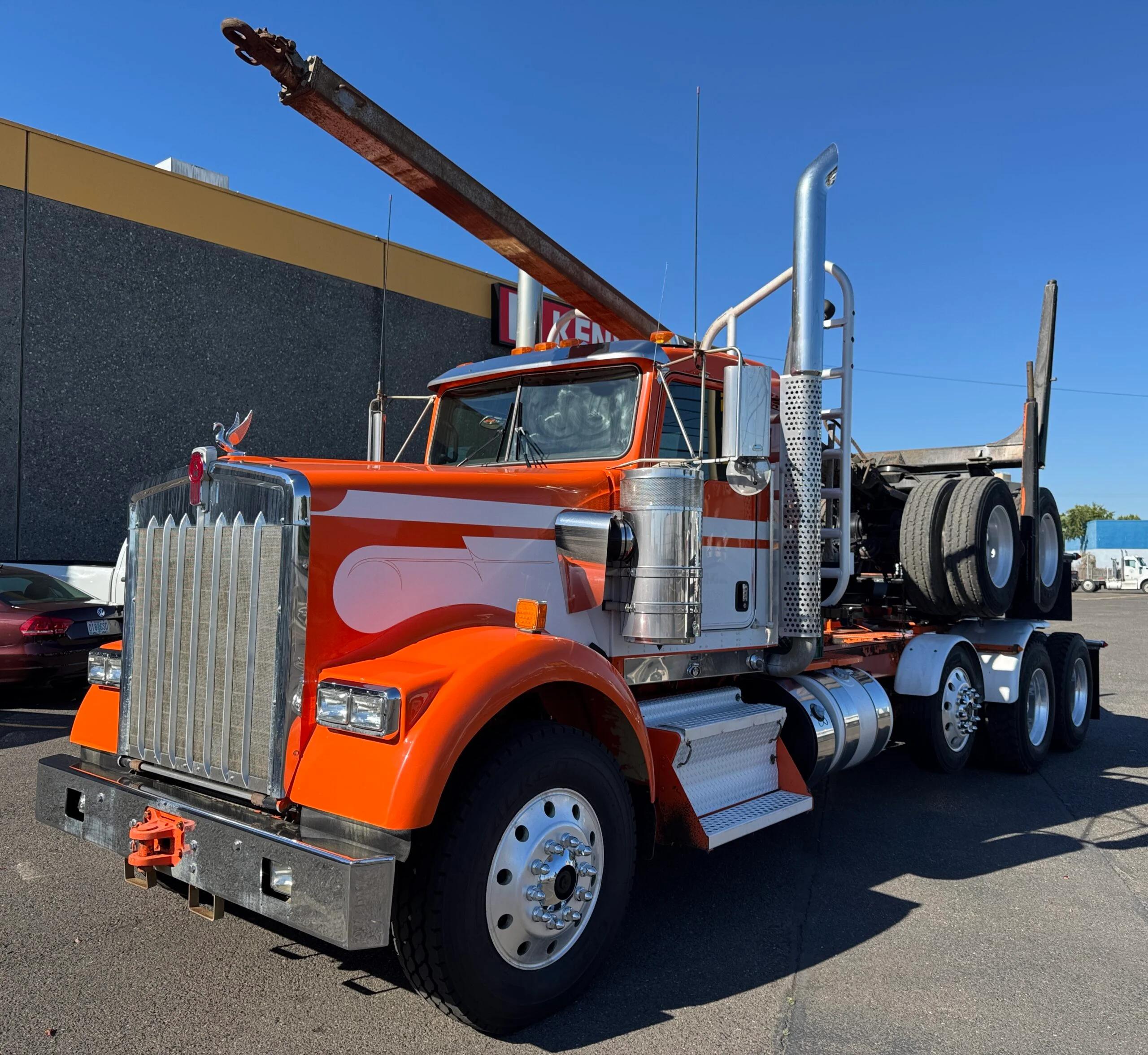 2020 Kenworth W900