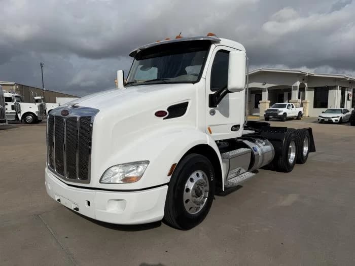 2019 Peterbilt 579 — photo 2
