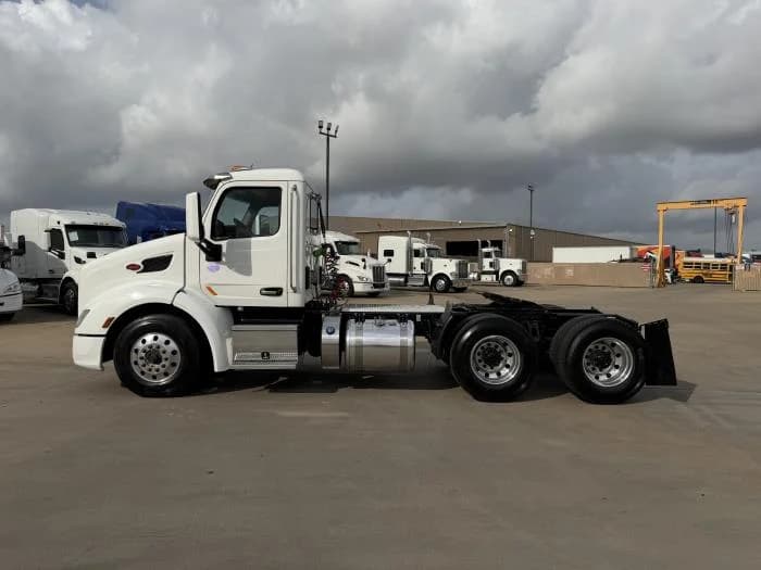 2019 Peterbilt 579 — photo 3