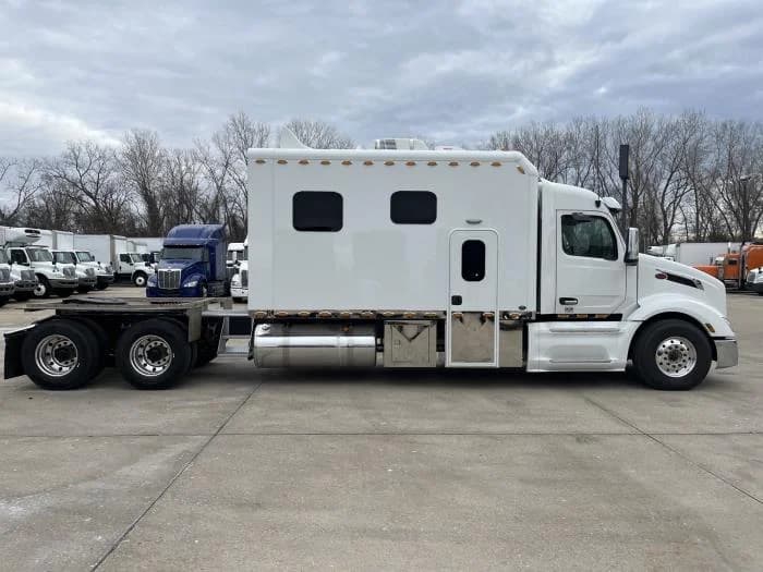 2026 Peterbilt 579 in Kansas City, MO — photo 8