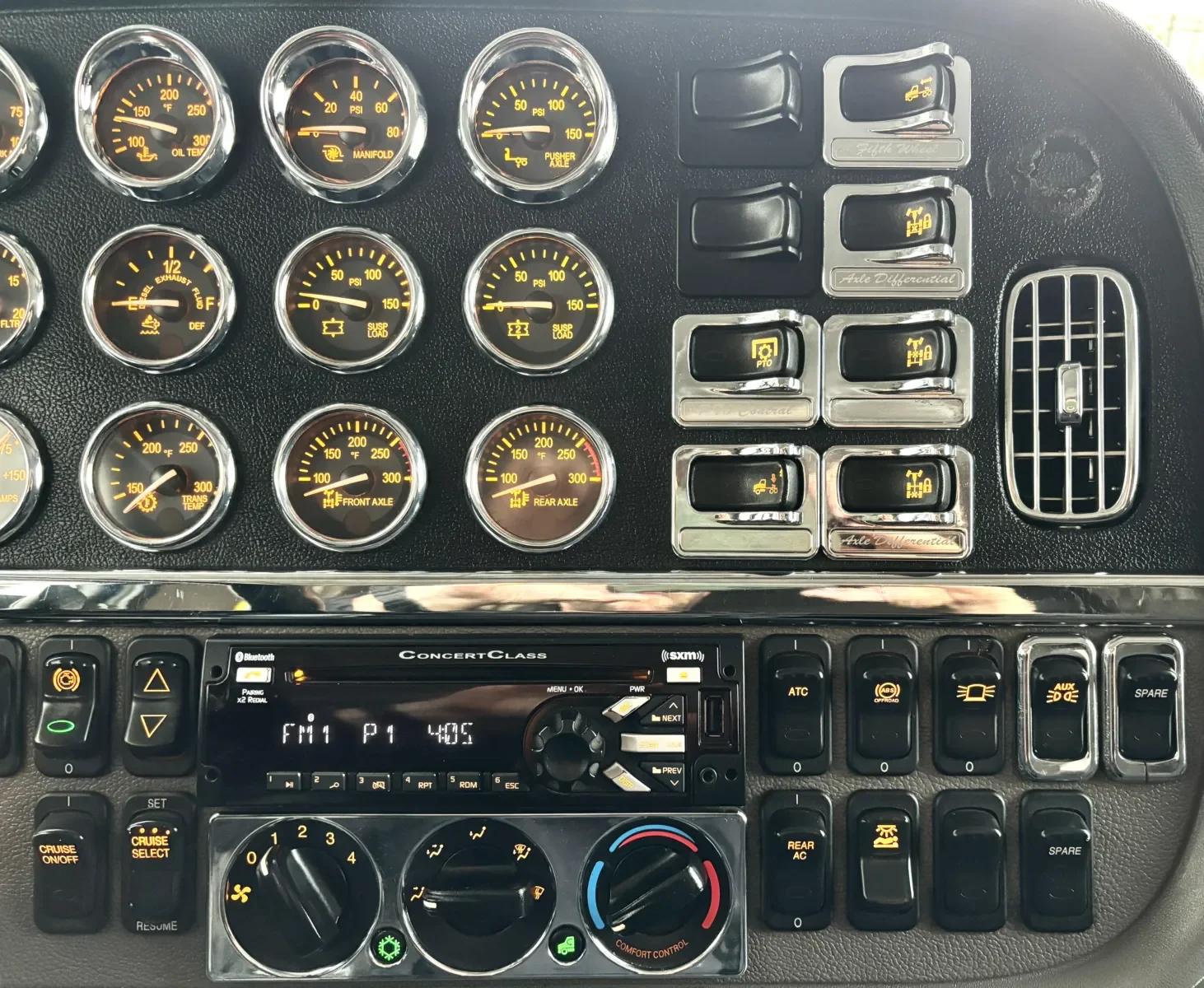 2021 Peterbilt 389 in Hutchins, TX — photo 18