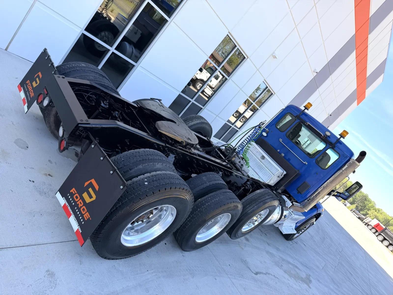 2016 Peterbilt 567 in Greer, SC — photo 11
