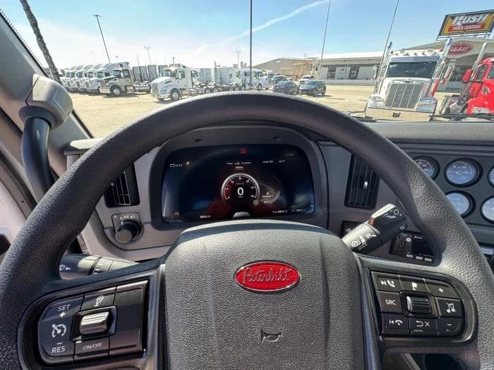 2026 Peterbilt 579 in Houston, TX — photo 15