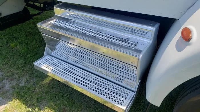 2020 Peterbilt 337 in Orlando, FL — photo 23