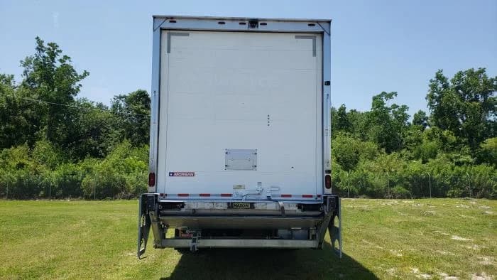 2020 Peterbilt 337 in Orlando, FL — photo 7