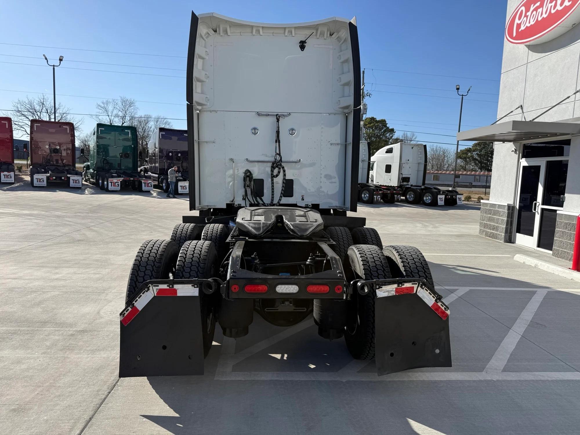 2024 Peterbilt 579 in Lowell, AR — photo 4