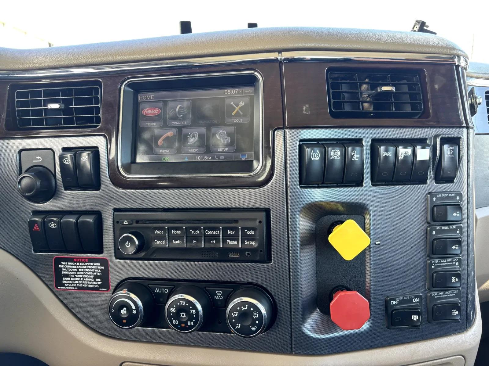 2014 Peterbilt 567 in Hutchins, TX — photo 17