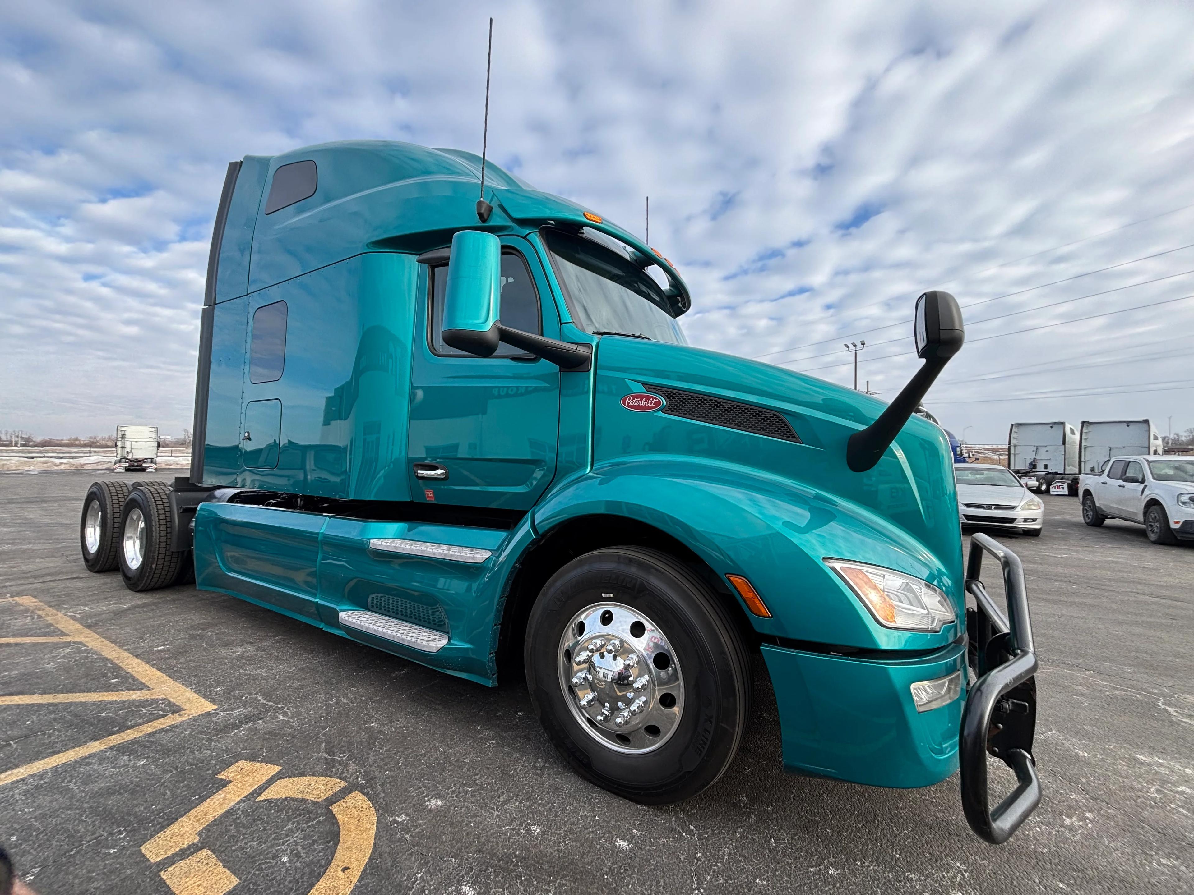 2023 Peterbilt 579 in Springfield, MO — photo 6