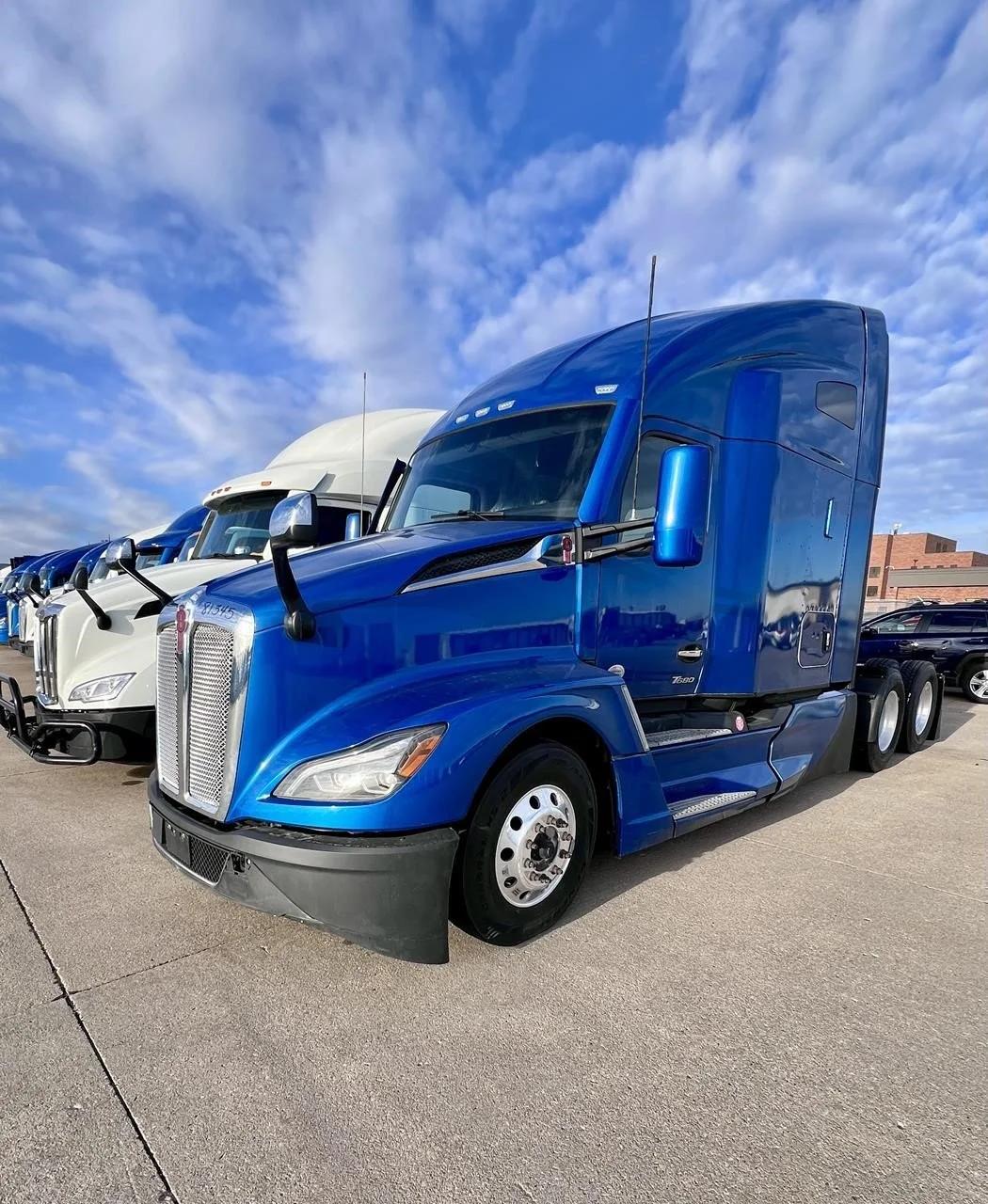 2023 Kenworth T680