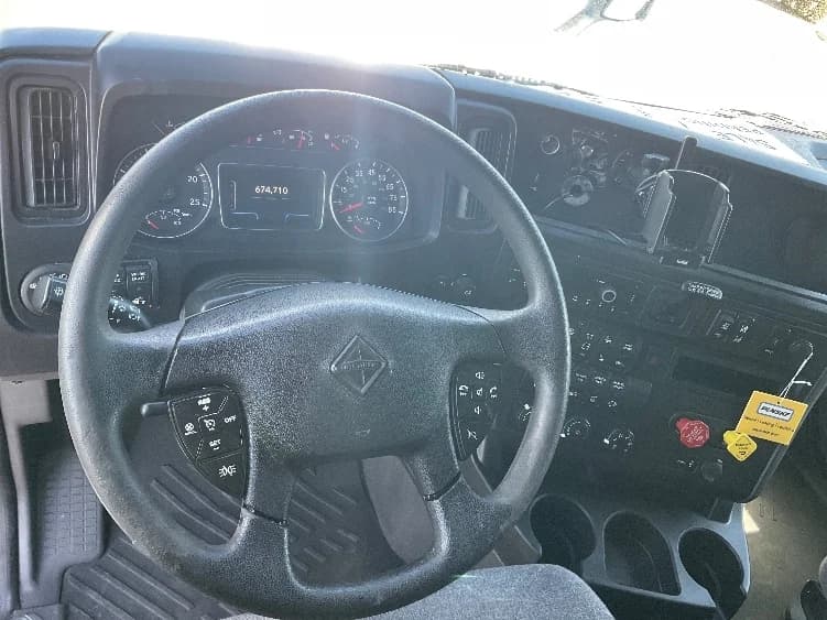 2023 International LT in Phoenix, AZ — photo 10