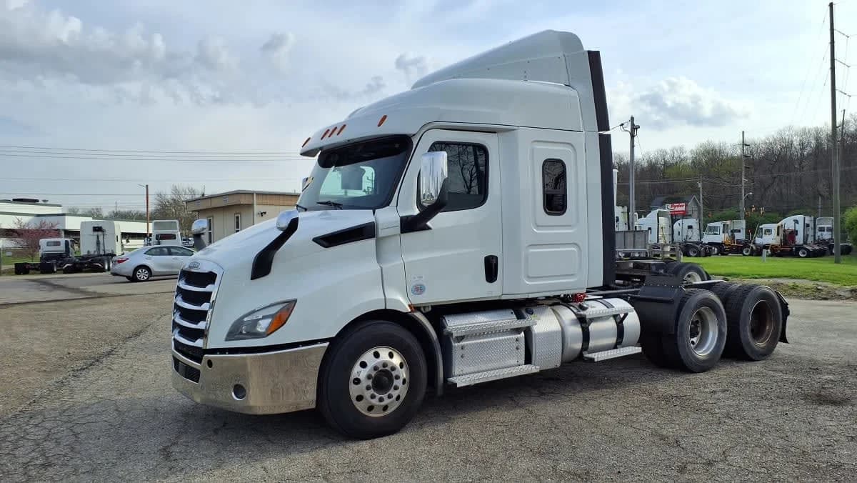 2020 Freightliner Cascadia in West Chester, OH