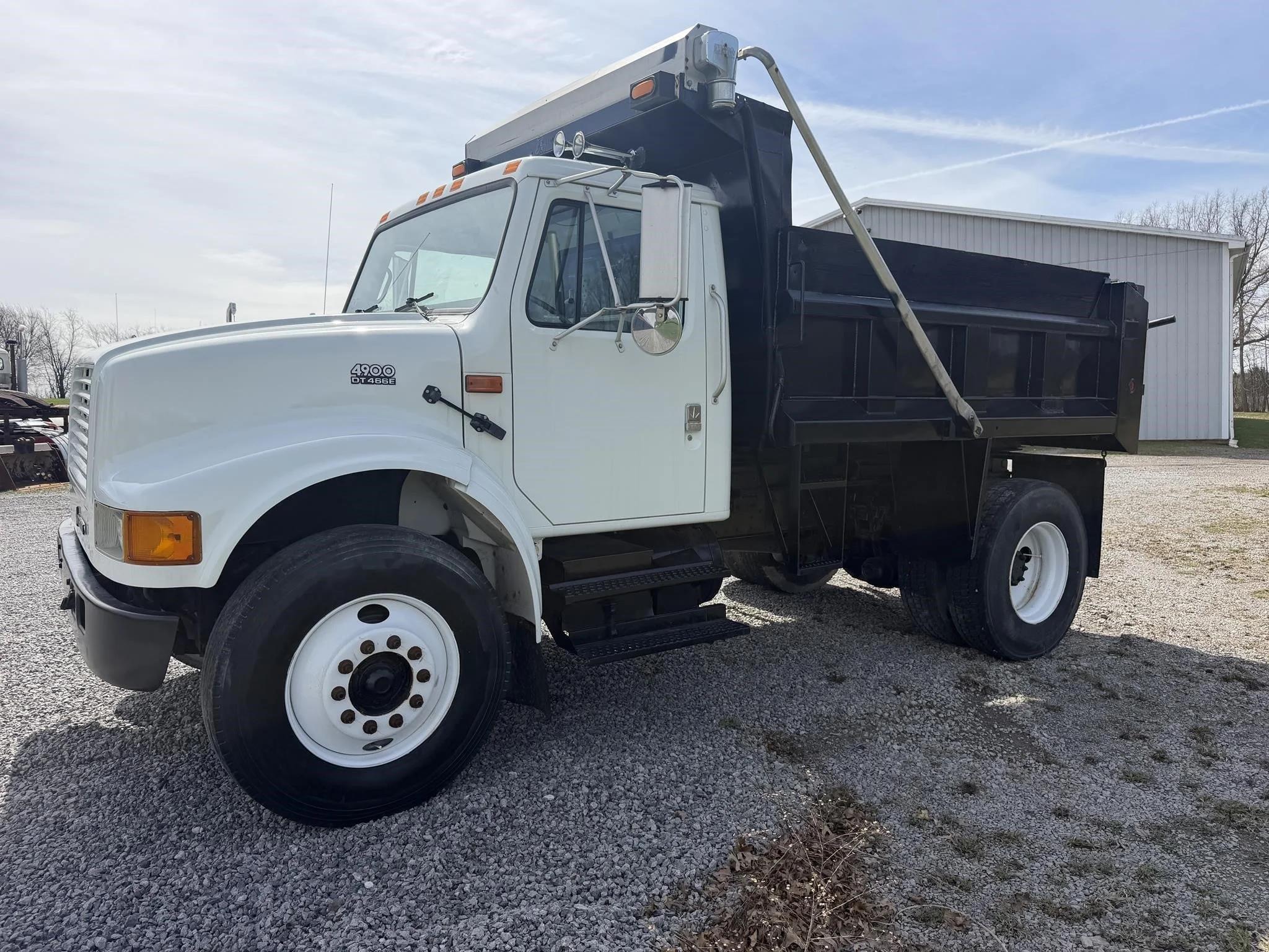 1999 International 