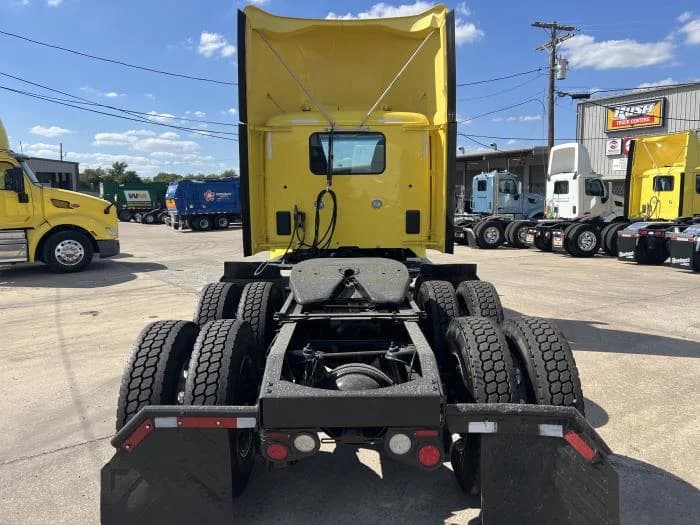 2021 Peterbilt 579 in Dallas, TX — photo 29