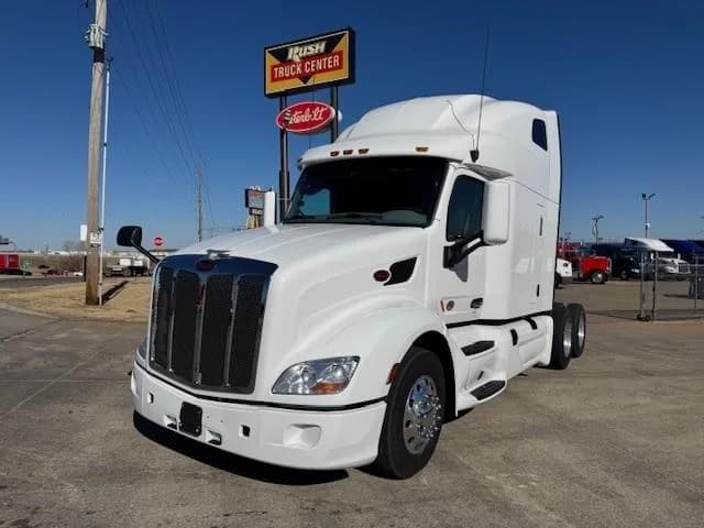 2022 Peterbilt 579 in Tulsa, OK — photo 2